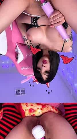Amateur teens fuck and toy