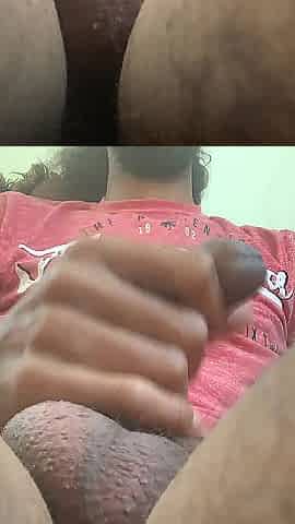 Ebony weenie masturbating