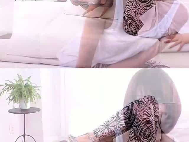 Petite Asian babe gets nailed