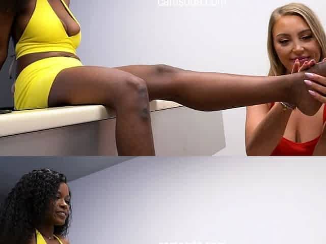 Camsoda Ebony college lez licks
