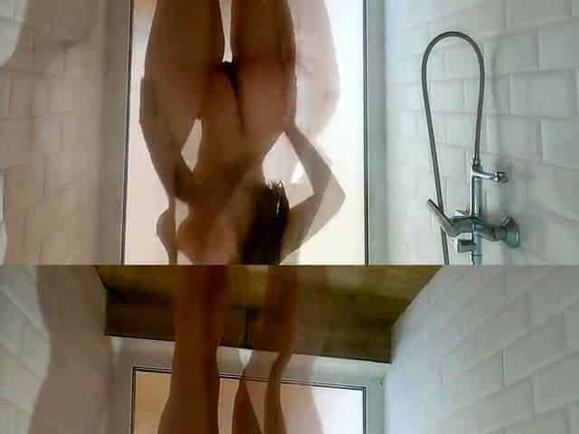 College Couple's Quickie in the Shower
