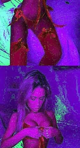 Brunette Solo Webcam Masturbation