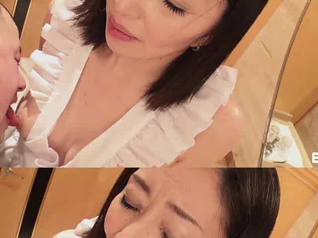 Apron Tempts with a Sultry Japanese MILF Touch