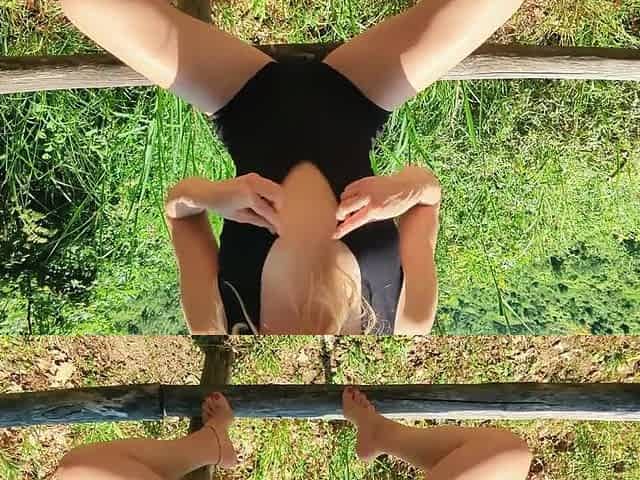 Turista mostra TETTE e CULO SODO e guadagna una SCOPATA SELVAGGIA ALL'APERTO - Amateur Miele Blanco