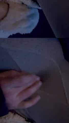 Squirting with Leggings on
