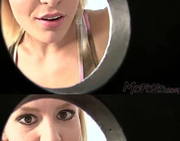 MOFOZO.com - Skinny Amateur Is Sucking A Random Wang Inside The Throne room