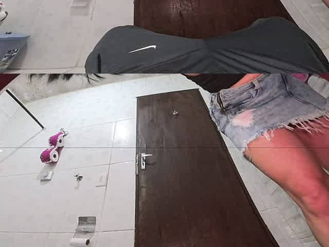Housewife Without Underwear Seduces Plumber While He's Fixing the Sink