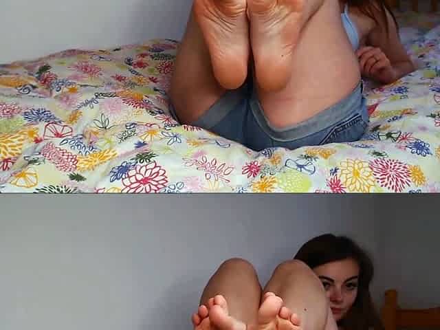 Masturbating piss fetish babe riding toys