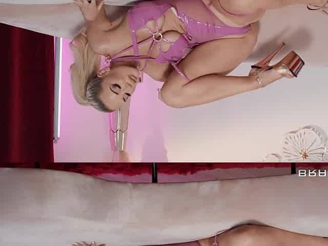 Be My Big Wet Anal Valentine: Anal action with Xander Corvus and Blonde MILF Savannah Bond part 2
