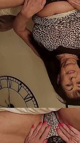 Big Saggy Tits MILF Alone Enjoying Masturbating and Fisting with Her Latex Love Toy