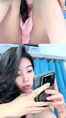 Webcam Asian chick anal masturbation tease