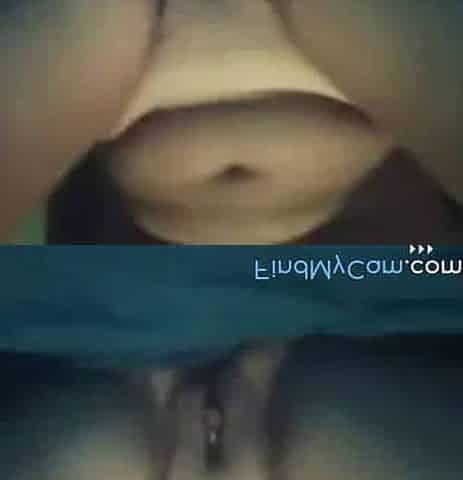 Creamy Pussy Squirts on Webcam