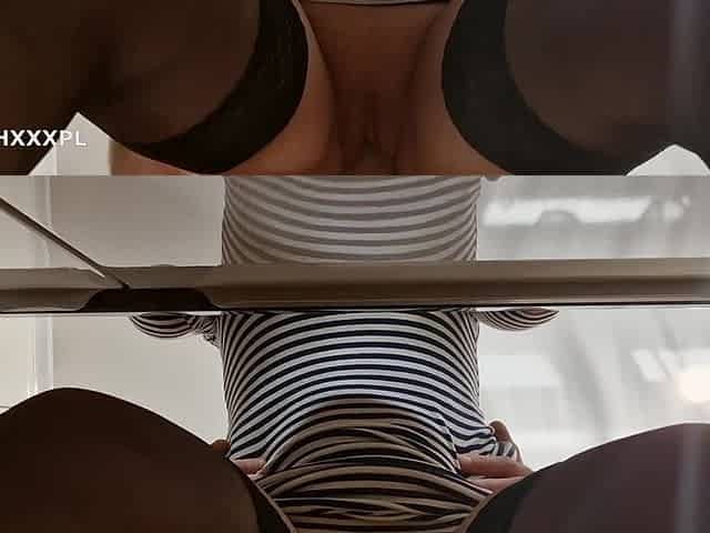 Kitchen Sex with Stepmom While She Washes the Dishes Squirt & Creampie