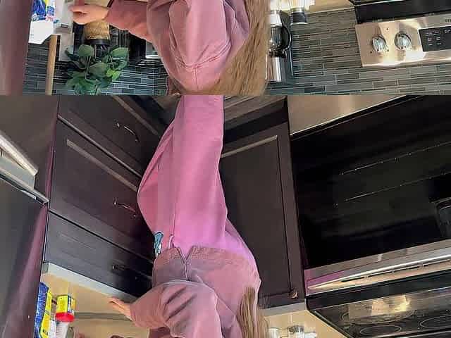 I drilled the maid with the soaked butt who came to clean my abode once more