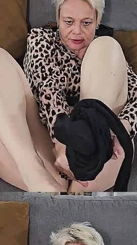 Lie Down Your Dick and Play with Me While I Play with My Little Mature Bitch Pussy