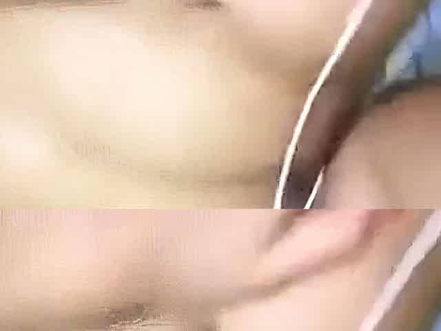 Malaysian Babe in Hijab Masturbates