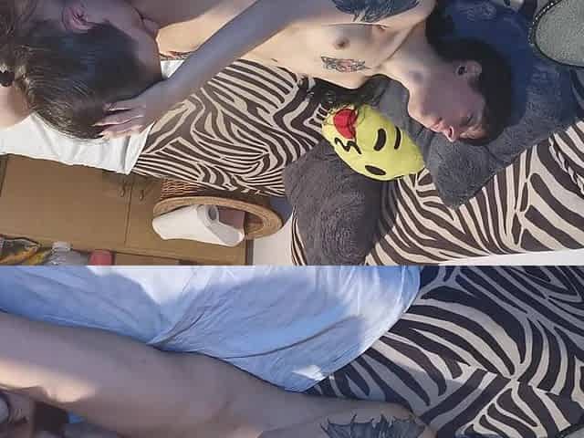 Tattooed skinny alt stepdaughter gets sloppy licking untill climax