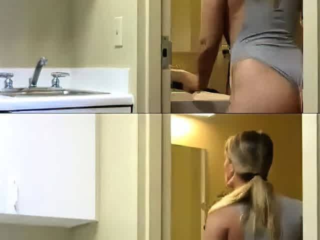 Amateur Blonde MILF's Seductive Show