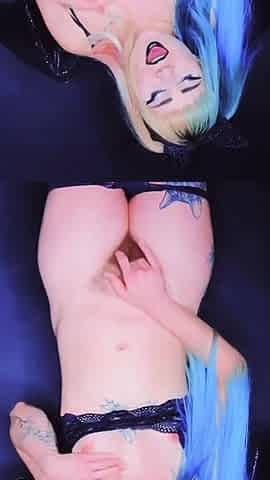Bat Girl Wakes up M Orgasm