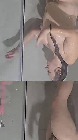 Jade Shower Play & Giggle Fit