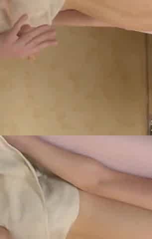 Cock sucking and brute pussy railing on a massage table
