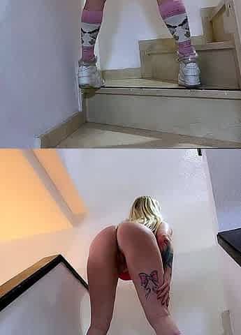 Blonde Beauty with Big Butt Masturbates Solo