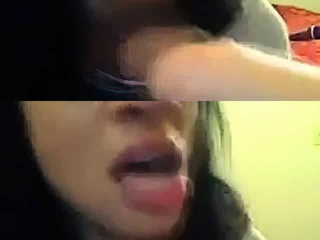 Black Girl Squirts on Webcam with Sex Toy