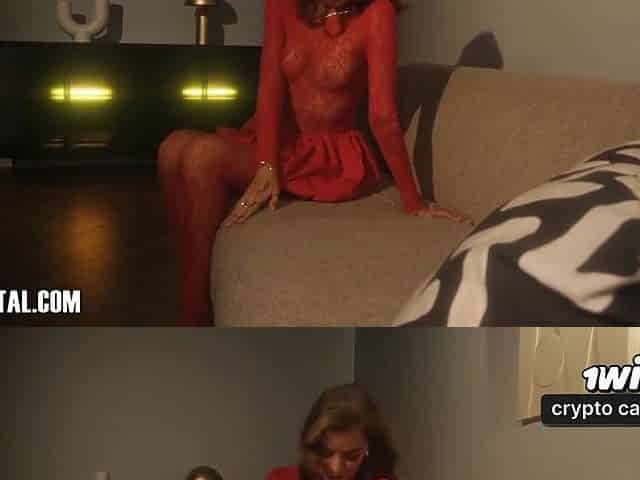Sexy Wife of the Downstairs Neighbour Cheats with Her Lover