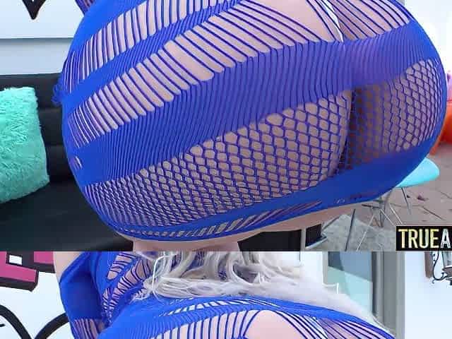 Curvy Big Ass Blonde Heather Honey Has Her Gaping Asshole Plugged By A Big Dick - Cum On Ass In Pov Anal