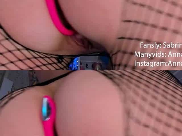 Twerk with black Fishnet