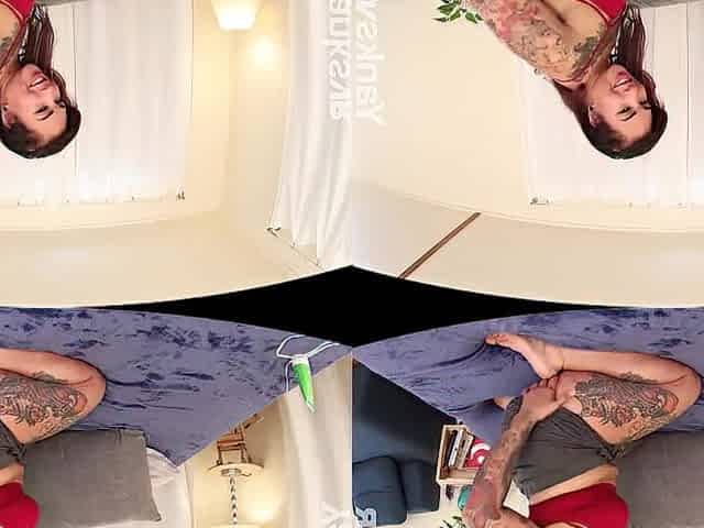 Yanks VR Valentine Bangs Herself in the Butt