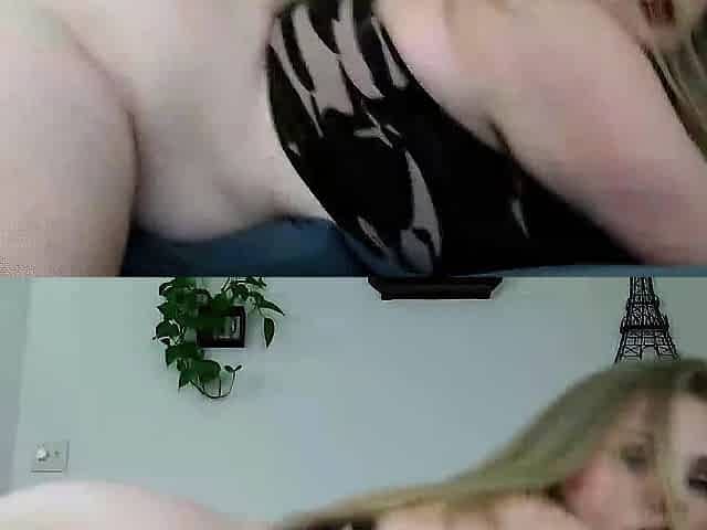 Curvy wench humping her pillow