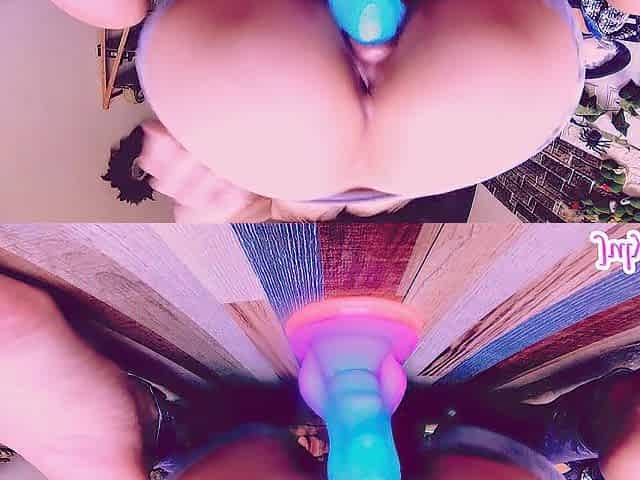 Perv Riding Ripped Leggins