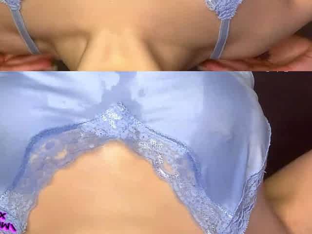 Amateur Webcam Teen Flashes Masturbates