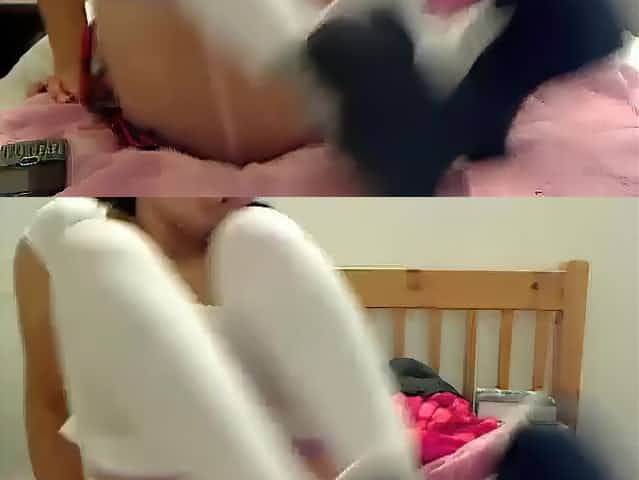Hot Asian angel fits her fat toy inside her pussy