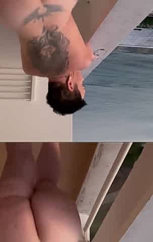 Butt and extreme and naked on the balcony I spin peace in a hotel by the sea