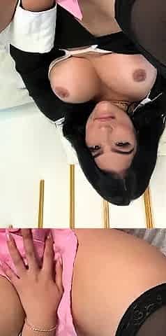 Webcam fun mature brunette with toys cum on cam