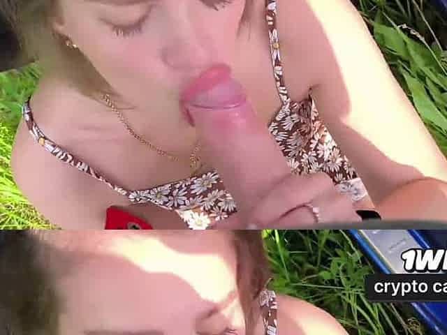 Sexy gal getting down with taxi driver in public - crazy xxx porn!