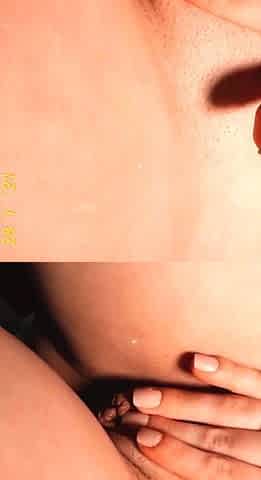 Hot pussy spreading close up for solo toying stunner