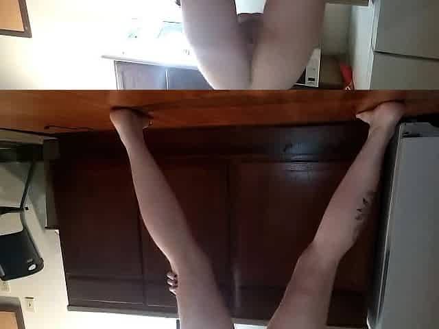 Nasty Undressed Kitchen Twerking FTM OnlyFans Movie scene