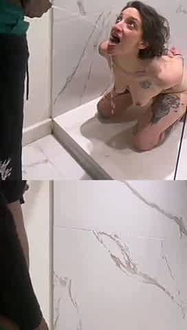 PISS DRINKING HE ASKS ME TO DRINK HIS PISS AFTER FUCKING ME