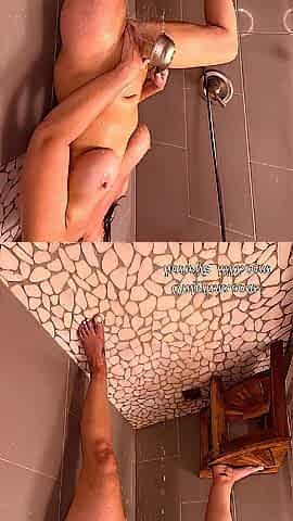 HOTWIFE KIKI CLEANING SNATCH WITH WATER JETS SOLO