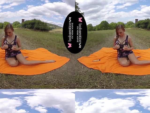 Ginger Ornela Morgan Outdoor Fun With Her Pussy - Cute Amateur Solo Masturbation