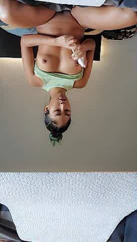 Gal on Period Masturbating