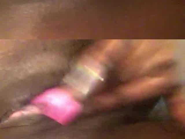 CHARMING EBONY SNATCH SQUIRTING HARD
