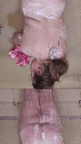 Chick in Shower #865