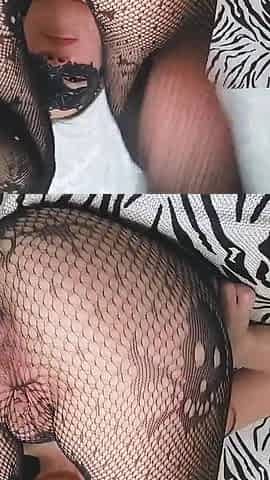 Tight Pussy Gets a Powerful Fisting and Cums with a Squirt