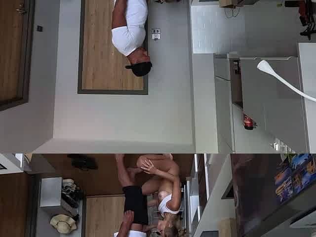 Teen ordered food and paid with a blowjob and tight pussy