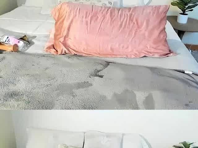 Webcam naked blonde Sexxylaurab self fuck pussy with Big
