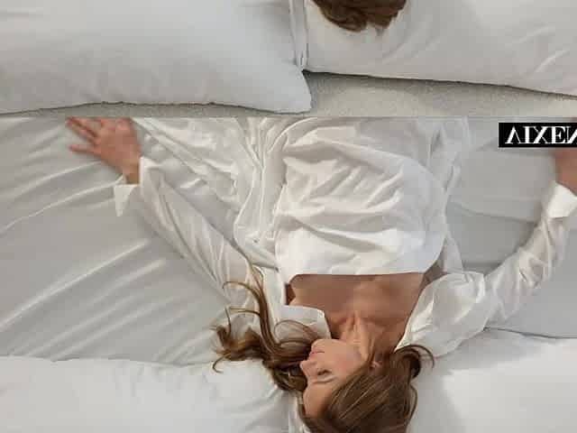 VIXENPLUS Breathtaking Redhead Jessi Rae Has Intensive Climax